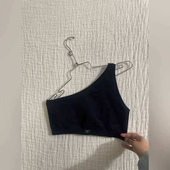 Set active one shoulder - Picture 2 of 4